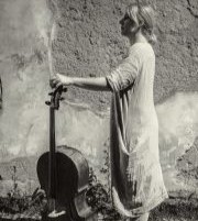 DOROTA BAROVÁ - photo by Helena Kadlčíková